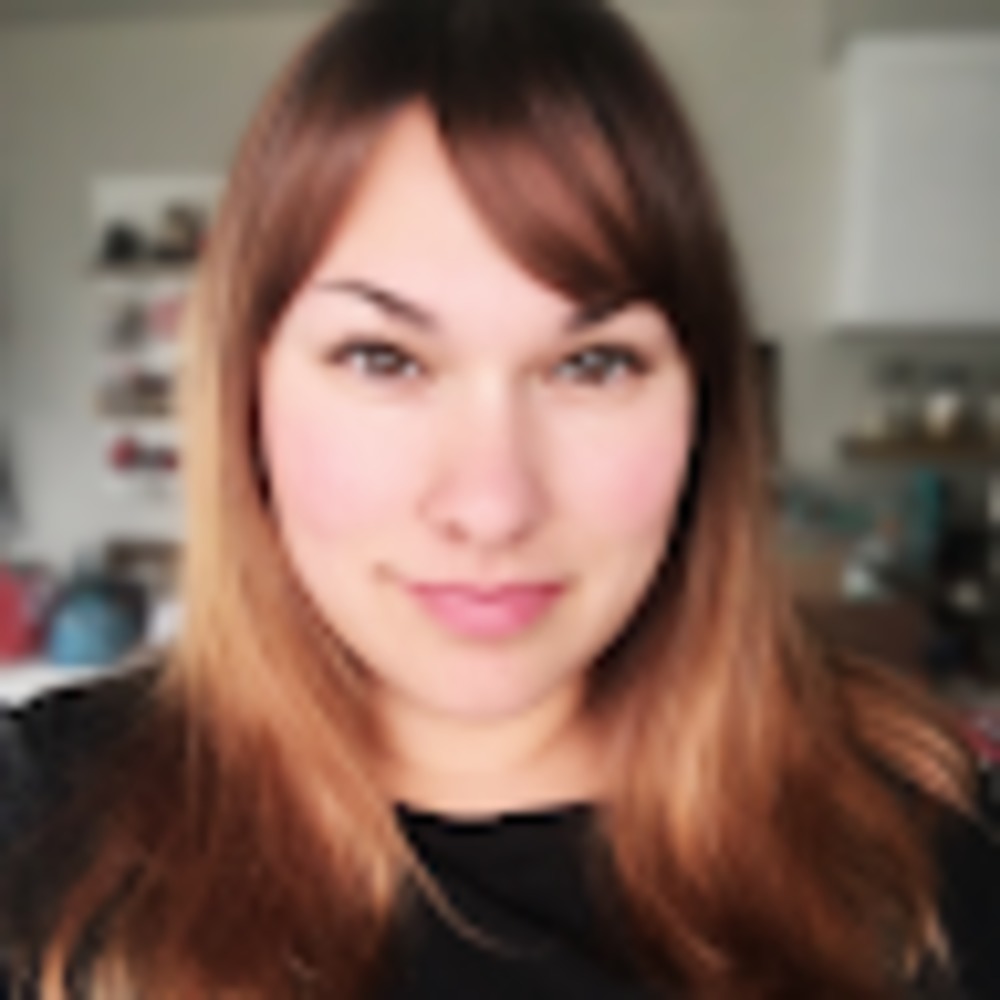 Meet your Posher, Crystal